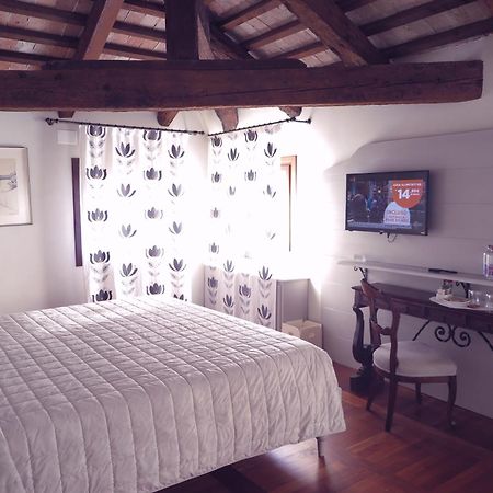 Hotel Donna Lucia Ponzano Veneto ภายนอก รูปภาพ