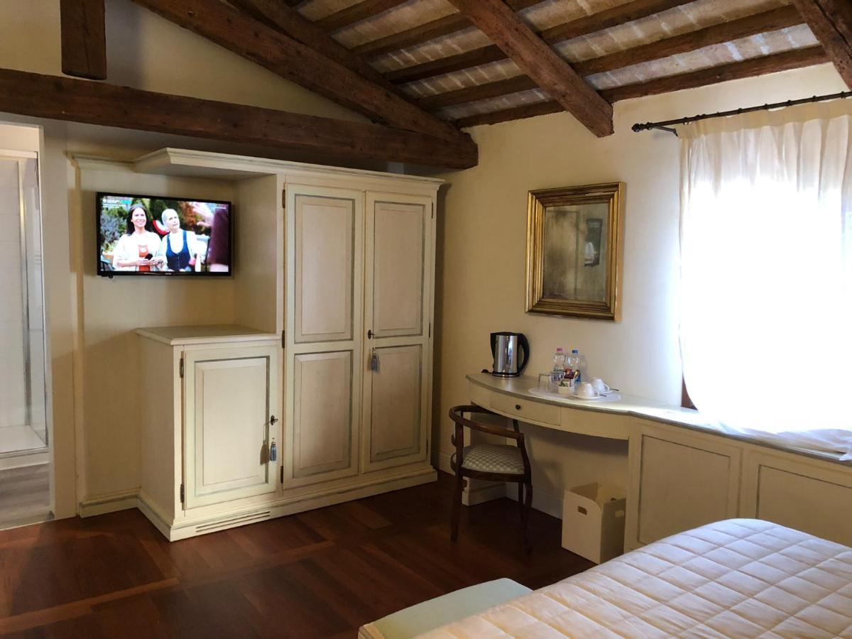 Hotel Donna Lucia Ponzano Veneto ภายนอก รูปภาพ