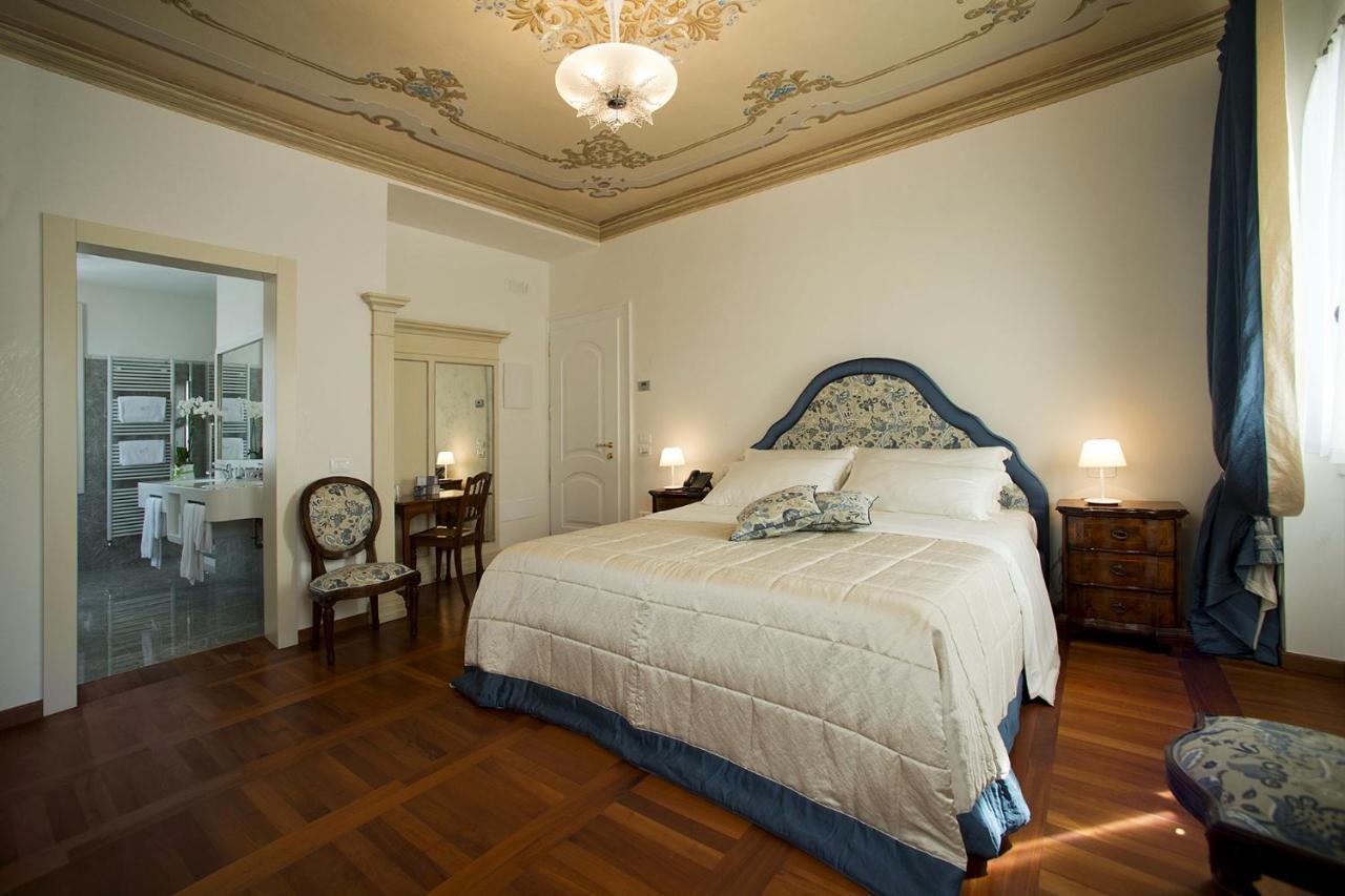 Hotel Donna Lucia Ponzano Veneto ภายนอก รูปภาพ