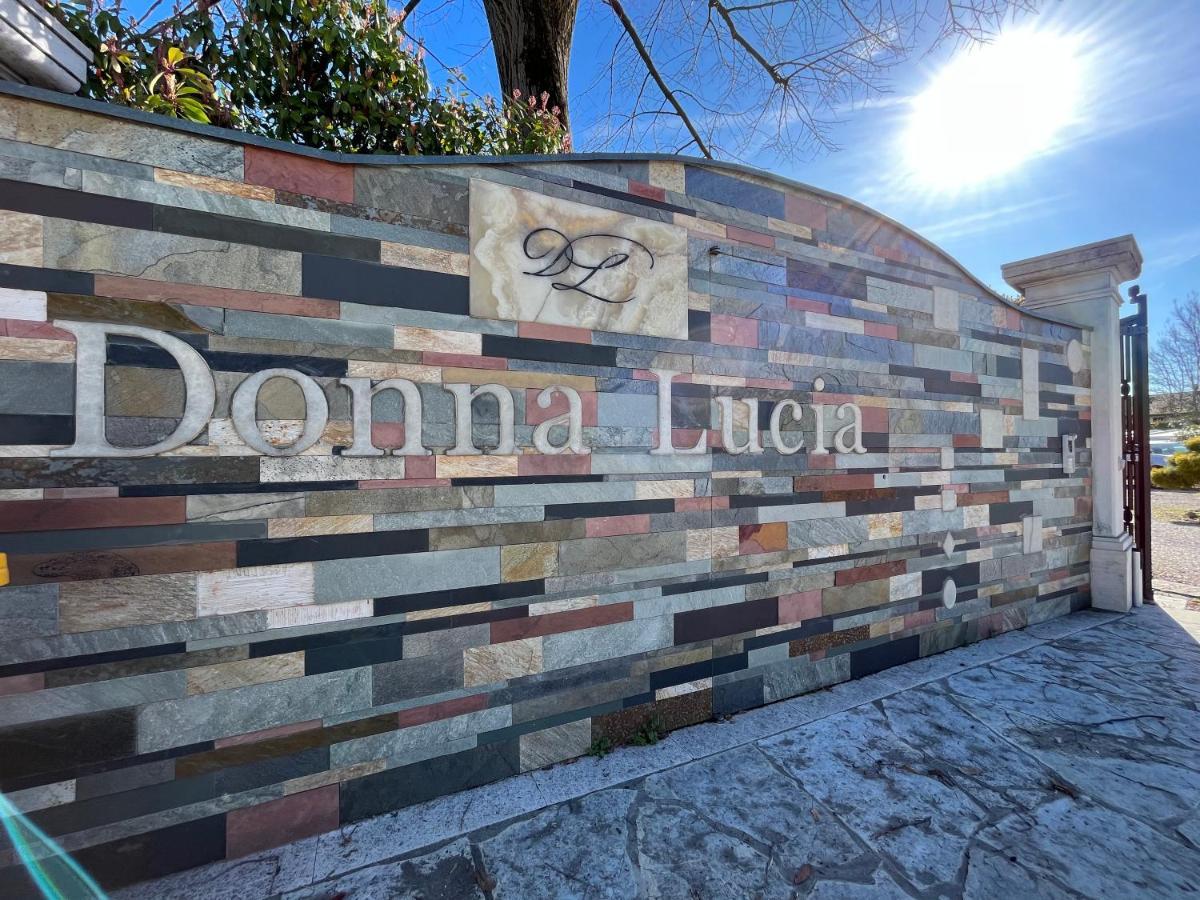 Hotel Donna Lucia Ponzano Veneto ภายนอก รูปภาพ