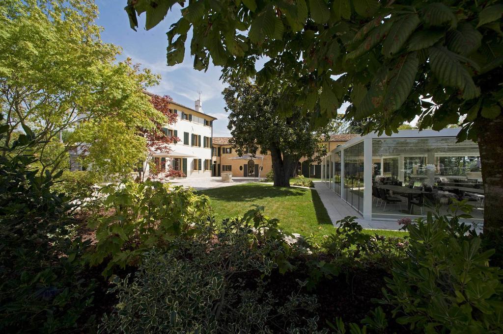 Hotel Donna Lucia Ponzano Veneto ภายนอก รูปภาพ