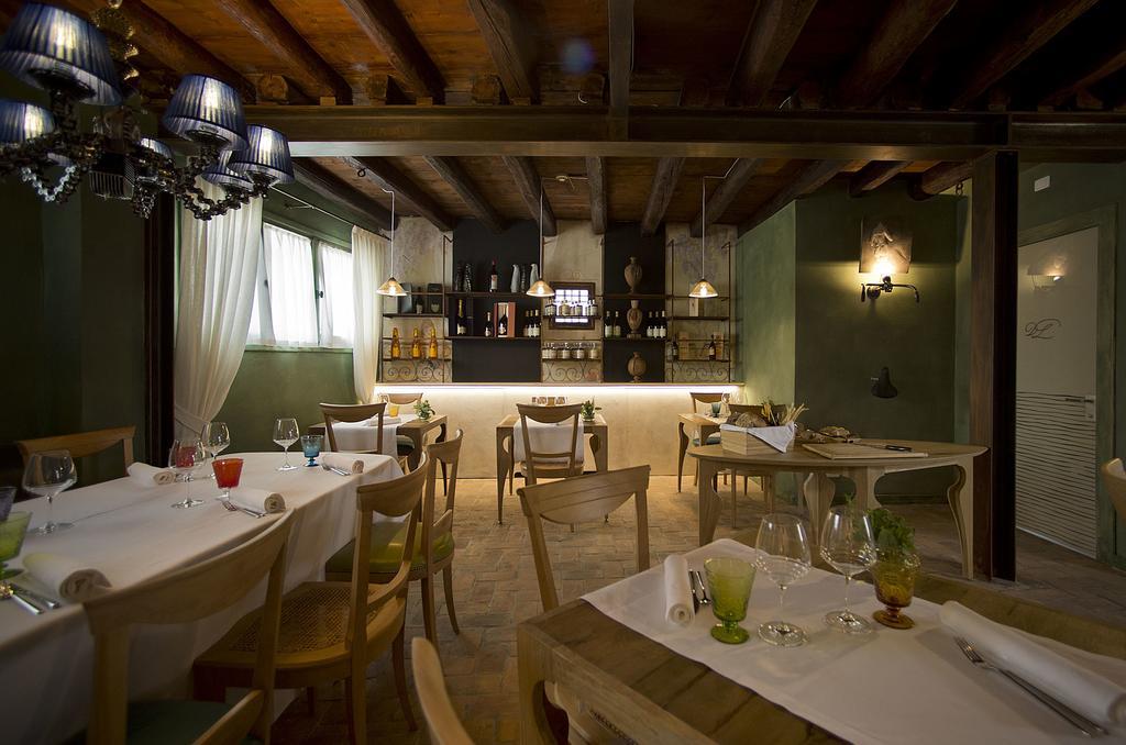 Hotel Donna Lucia Ponzano Veneto ภายนอก รูปภาพ